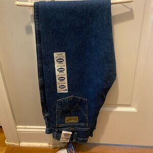 George Strait limited edition Wrangler jeans. 32x36. With signature.